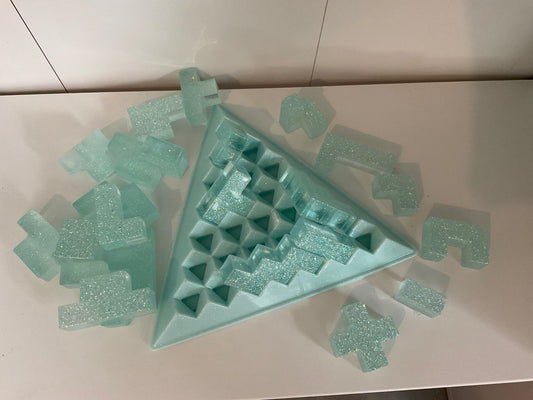 Teal 3D triangle puzzle